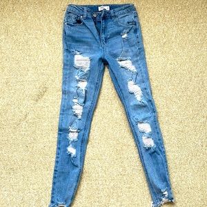 🌟 FLASH SALE - Tinsel Mid Rise Skinny Jeans - Size 26 - New and Never Worn